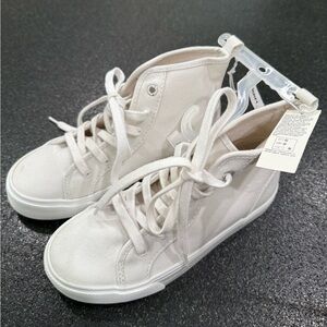 NWT high top lace up sneakers